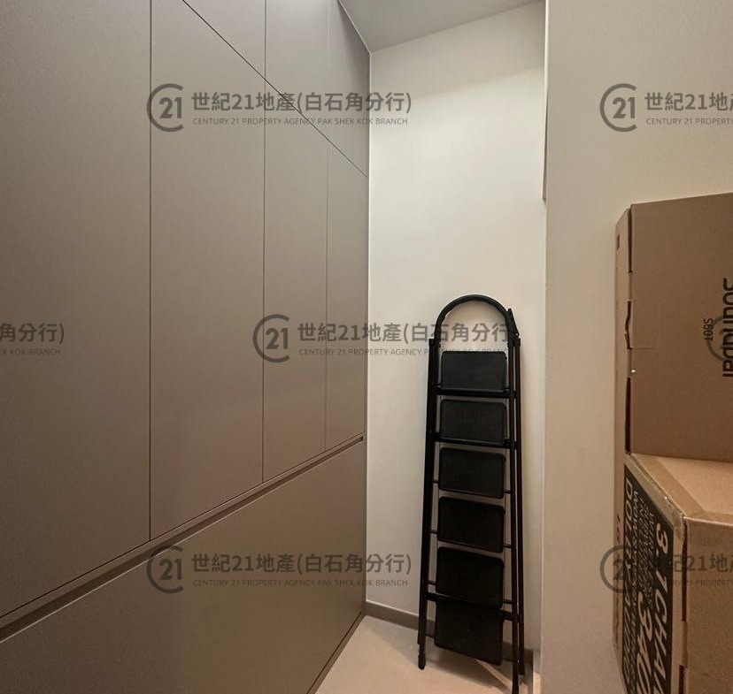 UNIVERSITY HILL 2A 漾景閣2座 B5室 - 世紀21白石角分行 - 大埔區物業代理的權威百科 專營豪宅買賣