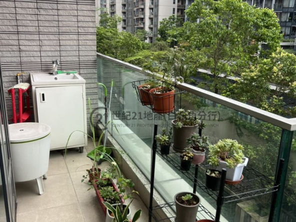 逸瓏灣8 2座 低層 K室 - 世紀21白石角分行 - 大埔區物業代理的權威百科 專營豪宅買賣