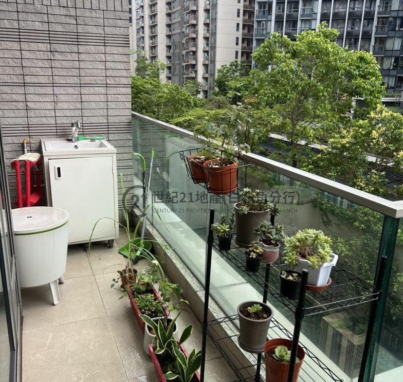 逸瓏灣8 2座 低層 K室 - 世紀21白石角分行 - 大埔區物業代理的權威百科 專營豪宅買賣