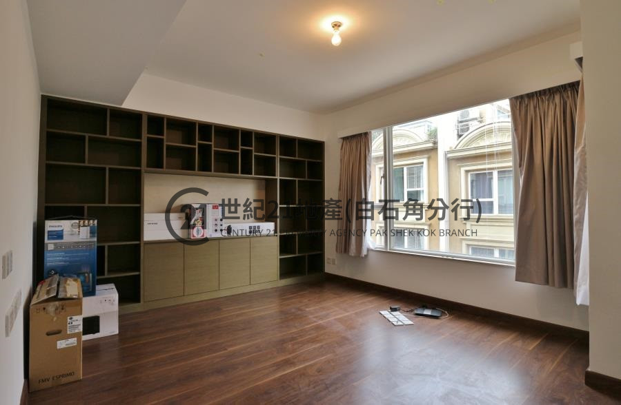 比華利山別墅 1期 湖景道 全幢 - 世紀21白石角分行 - 大埔區物業代理的權威百科 專營豪宅買賣