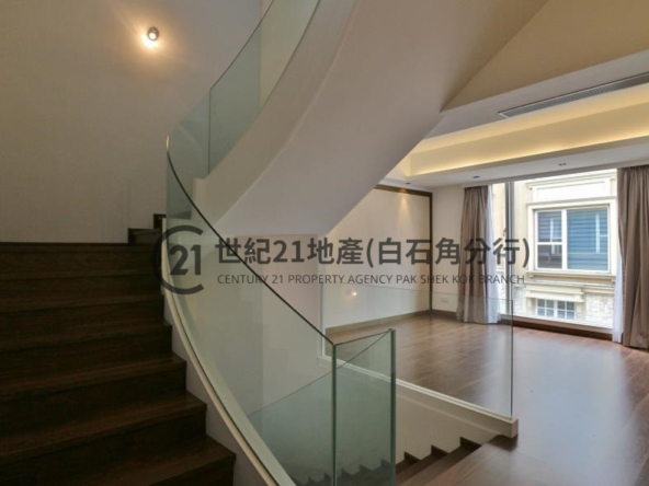 比華利山別墅 1期 湖景道 全幢 - 世紀21白石角分行 - 大埔區物業代理的權威百科 專營豪宅買賣