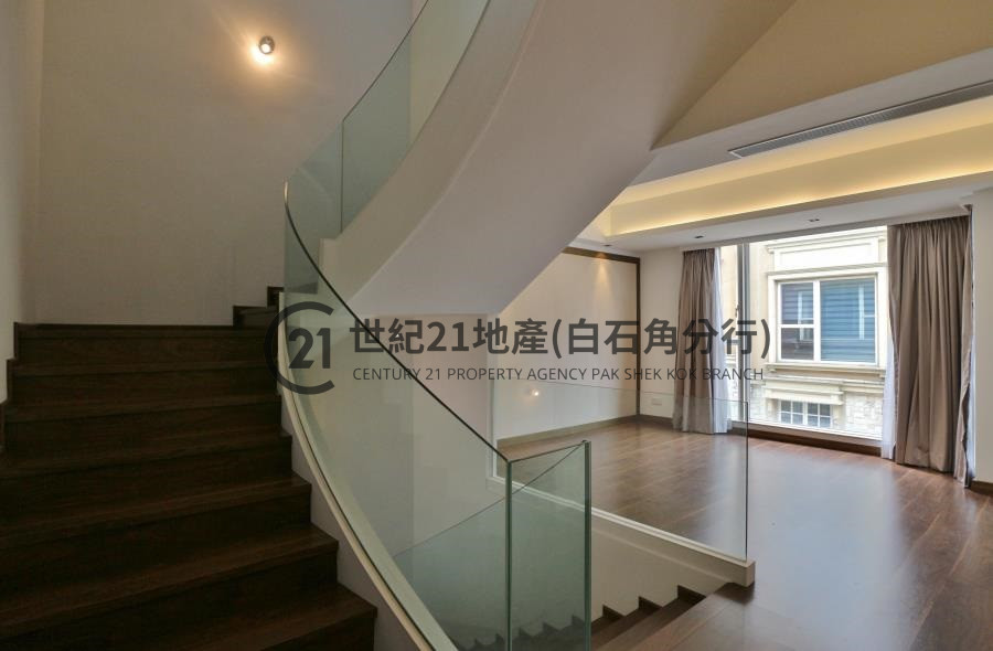 比華利山別墅 1期 湖景道 全幢 - 世紀21白石角分行 - 大埔區物業代理的權威百科 專營豪宅買賣