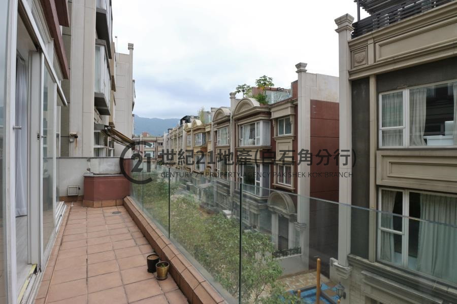 比華利山別墅 1期 湖景道 全幢 - 世紀21白石角分行 - 大埔區物業代理的權威百科 專營豪宅買賣