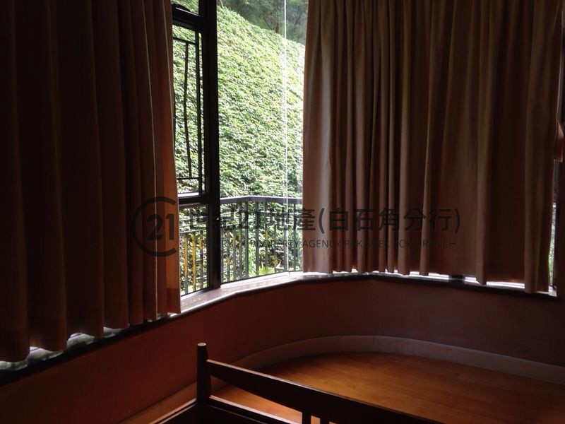 比華利山別墅 1期 湖景道 全幢 - 世紀21白石角分行 - 大埔區物業代理的權威百科 專營豪宅買賣