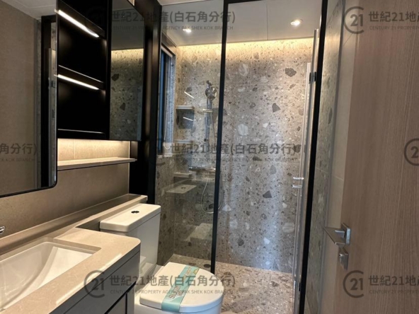 UNIVERSITY HILL 2A 漾景閣3座 B1室 - 世紀21白石角分行 - 大埔區物業代理的權威百科 專營豪宅買賣