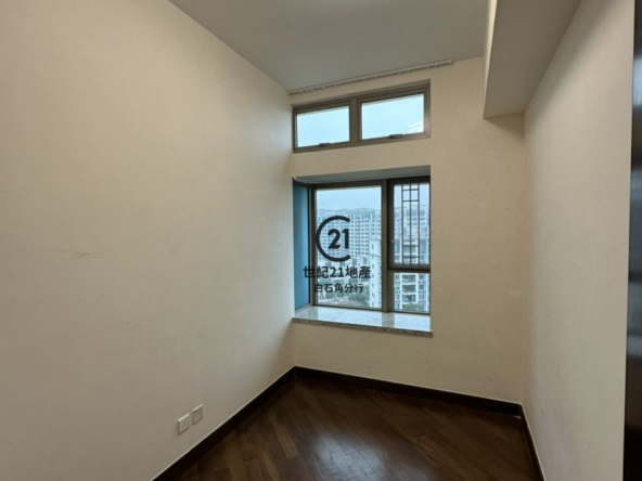 逸瓏灣II 10座 高層 D室 - 世紀21白石角分行 - 大埔區物業代理的權威百科 專營豪宅買賣